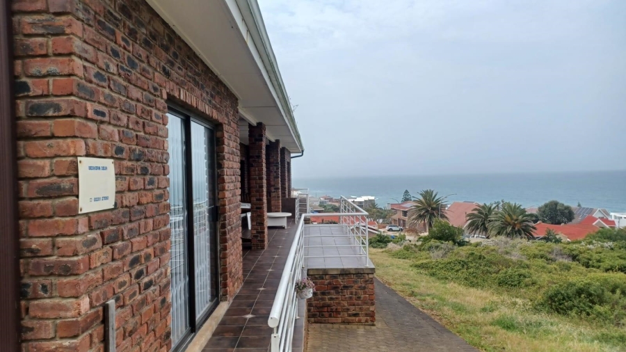 5 Bedroom Property for Sale in Dana Bay Western Cape